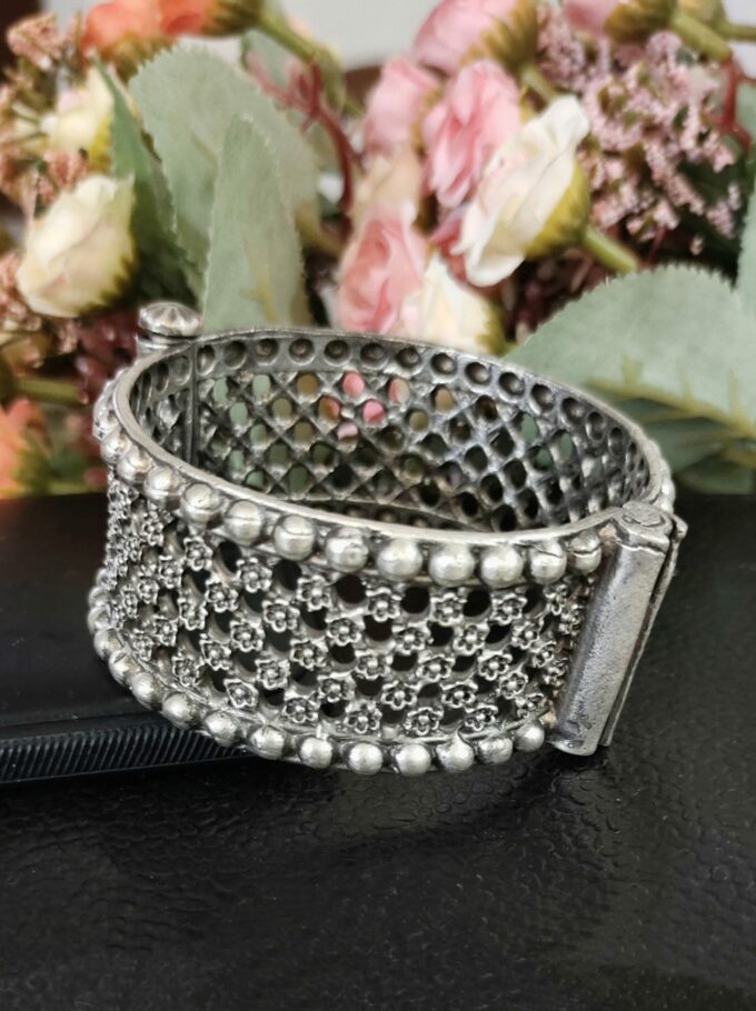Silver Lookalike Kada ( Openable)