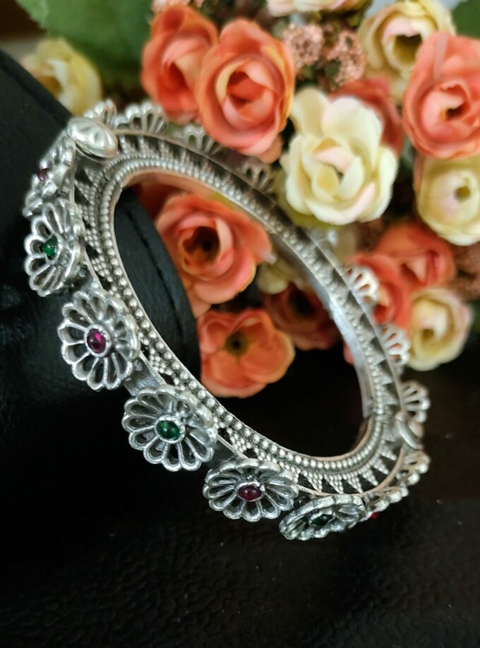 Silver Lookalike Flower Kada ( Openable)