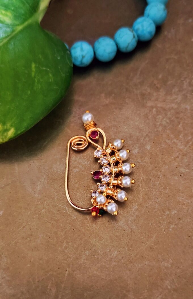 Marathi Nath with American Diamonds and Pearls